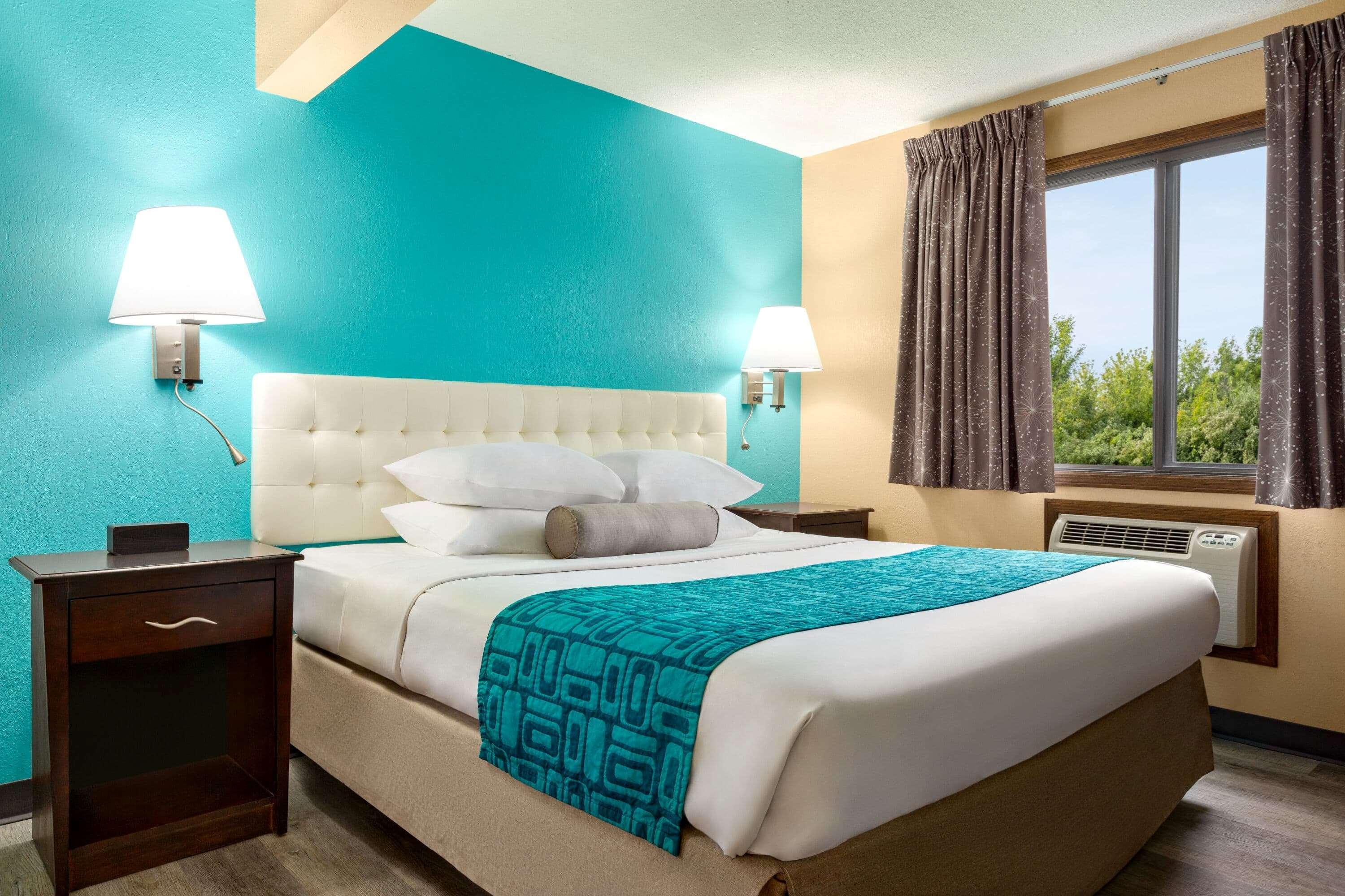 Howard Johnson By Wyndham Waterloo/Cedar Falls Exterior foto